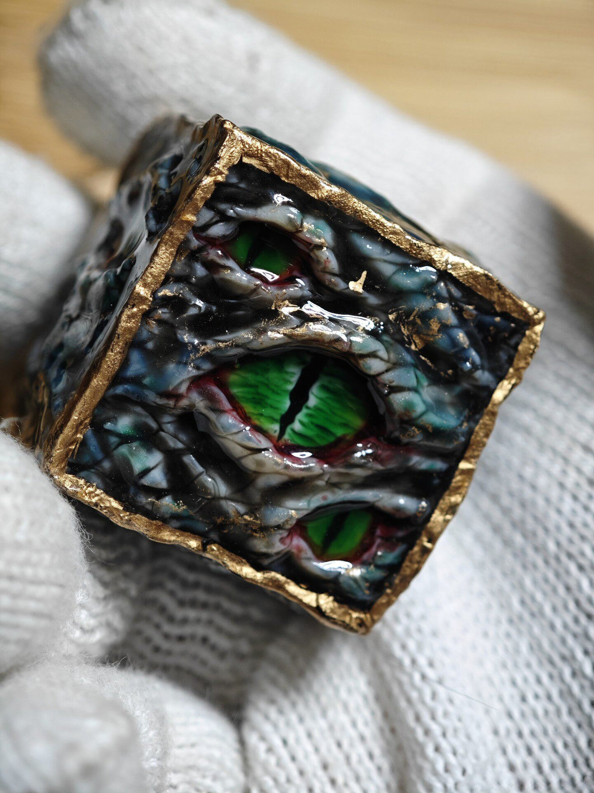 Handmade 30mm Serpent Eye D6 Dice - Gilded Scaled Monster Resin Die - Crux Jewelry product image 5