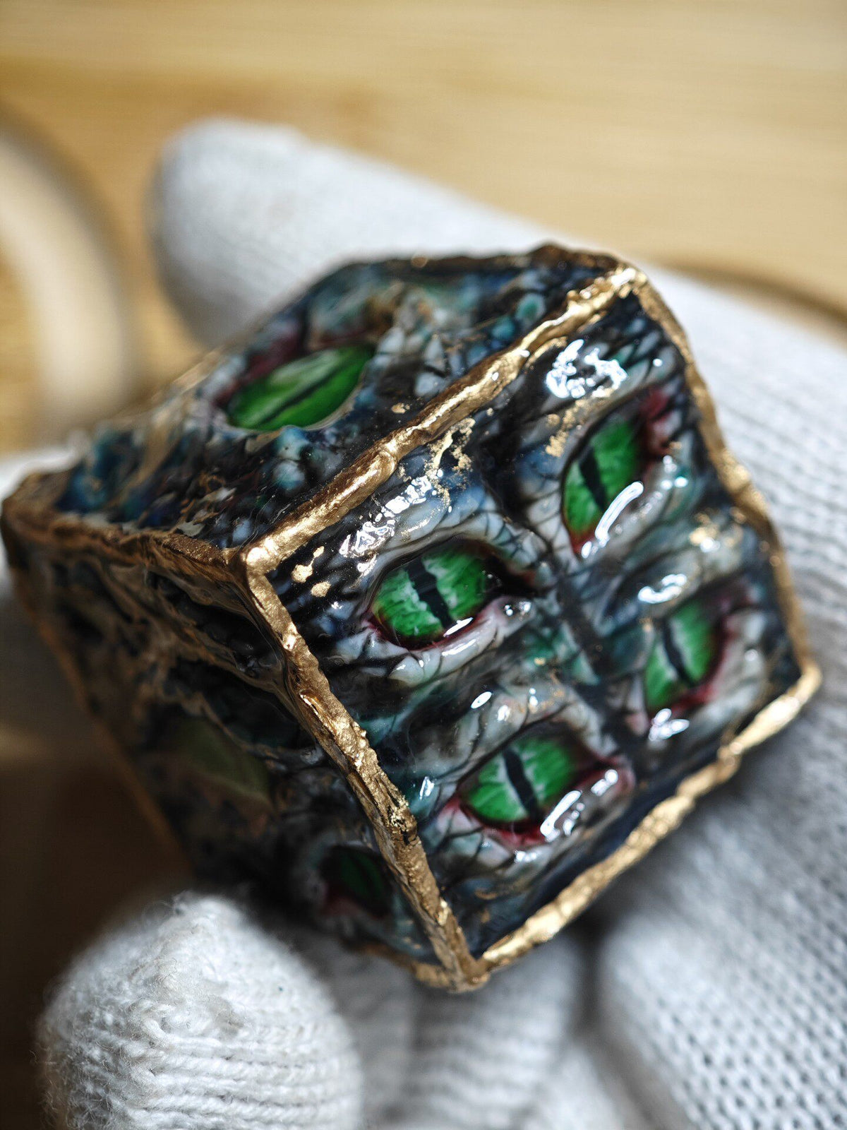 Handmade 30mm Serpent Eye D6 Dice - Gilded Scaled Monster Resin Die - Crux Jewelry product image 6