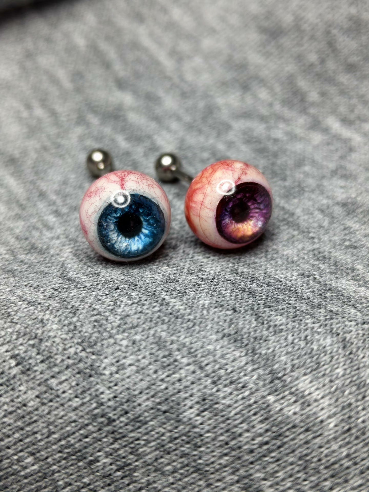 (Bloody Veined Version) Realistic Lifelike Eyeballs | Ear/Tongue/Lip Studs - tongue piercing jewelry 2