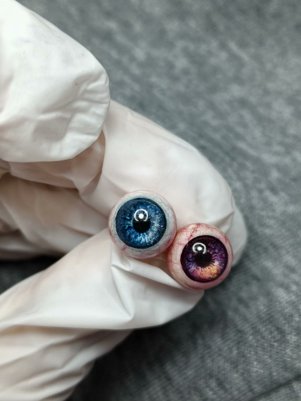 (Bloody Veined Version) Realistic Lifelike Eyeballs | Ear/Tongue/Lip Studs - tongue piercing jewelry 3