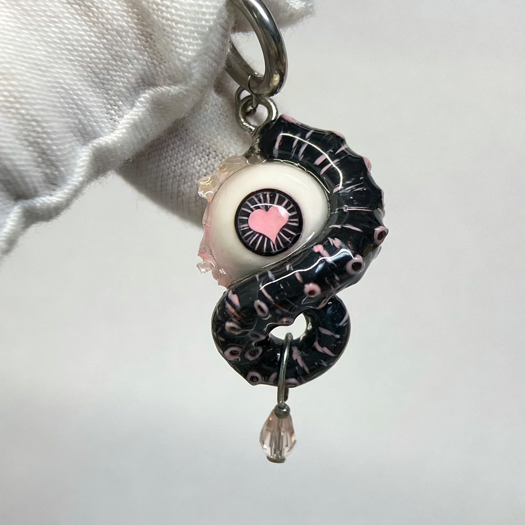 Midnight Heart Cthulhu Eye – Pink & Black Tentacle Earrings gothic earrings - image 3