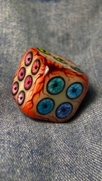 Handmade "Eye of Cthulhu" D6 Dice – Realistic Monster Eye Resin Die gothic collectible - image 3