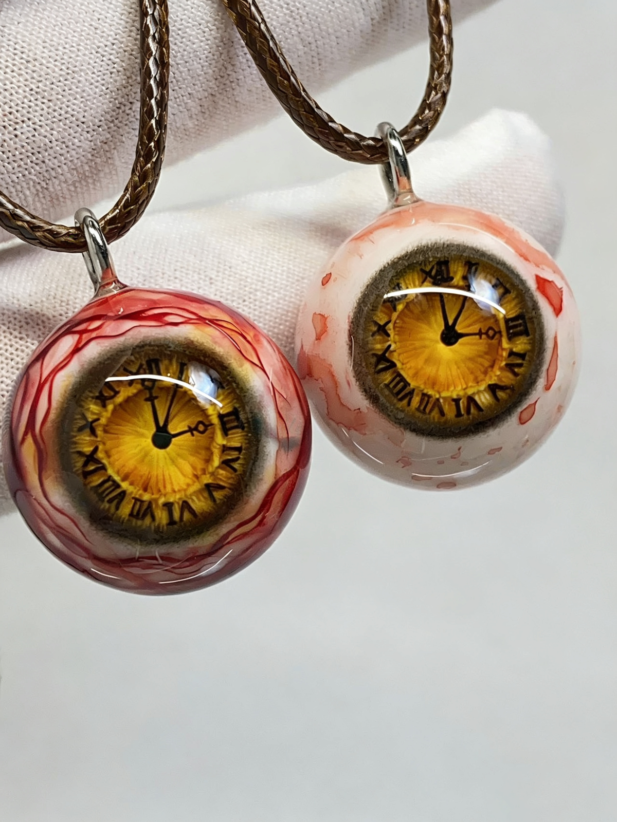 Tokisaki Kurumi Clock Eye Pendant | Date A Live Gothic Anime Jewelry(1PCS) - Crux Jewelry product image 1