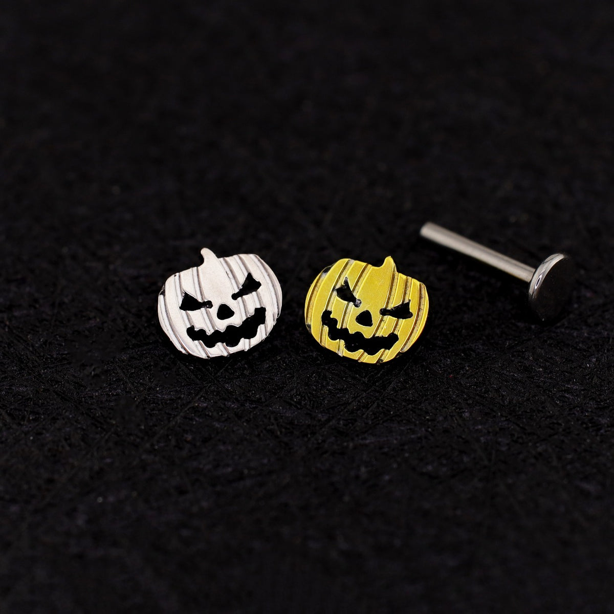 Hallowmas - Engraved Pumpkin Head Titanium Ear Studs - Yellow