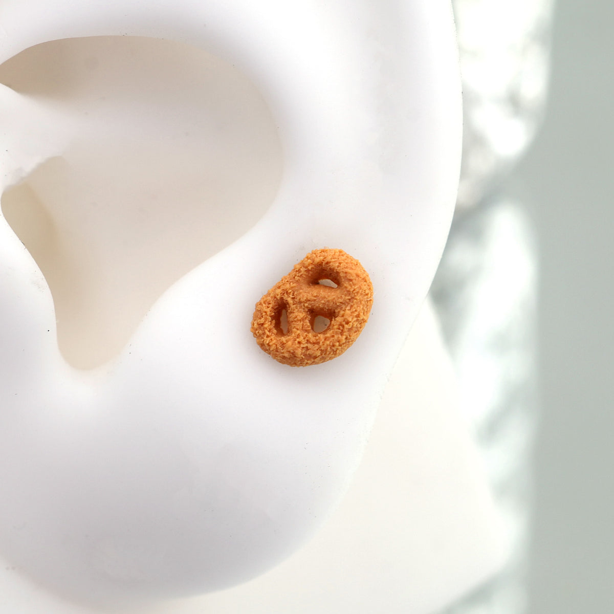 Star Baker - Pretzel Stainless Steel Internally Threaded Ear Studs - product image 4
