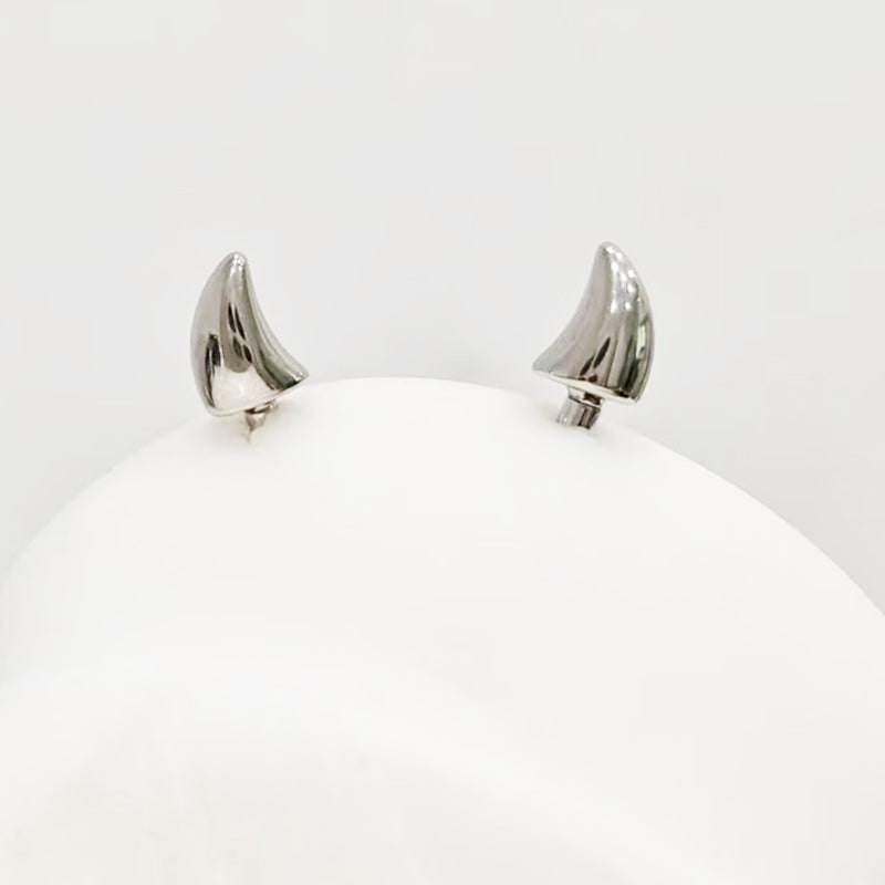 Devil Horn Internally Threaded Stainless Steel Ear Stud - product image 6