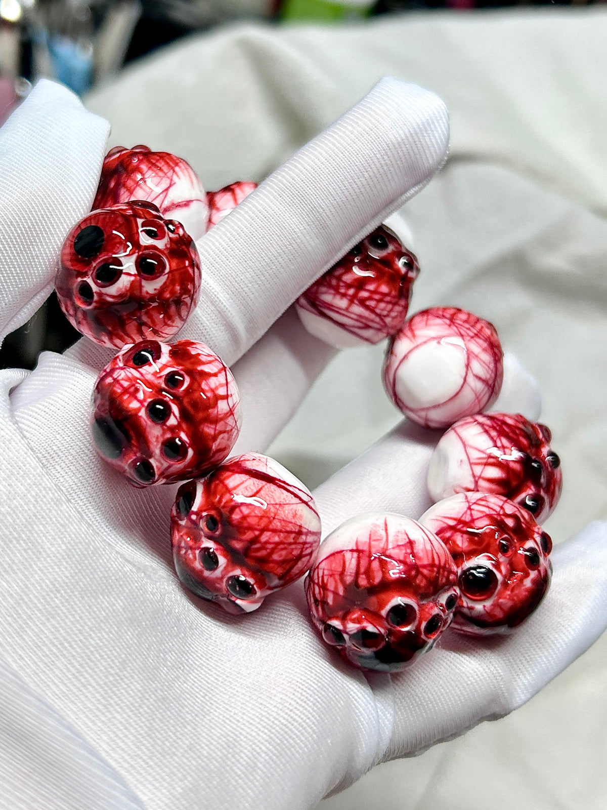 Cthulhu Eye - Scarlet Dual-Pupil Cuff Bracelet - product image 2