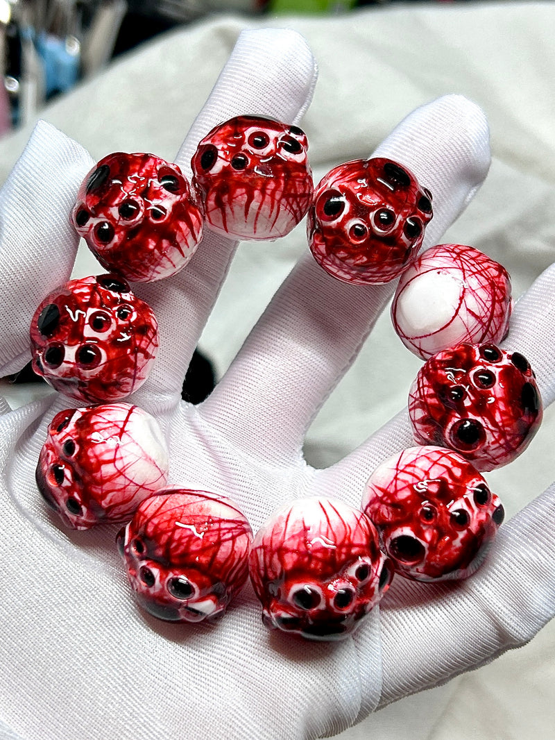 Cthulhu Eye - Scarlet Dual-Pupil Cuff Bracelet - product overview