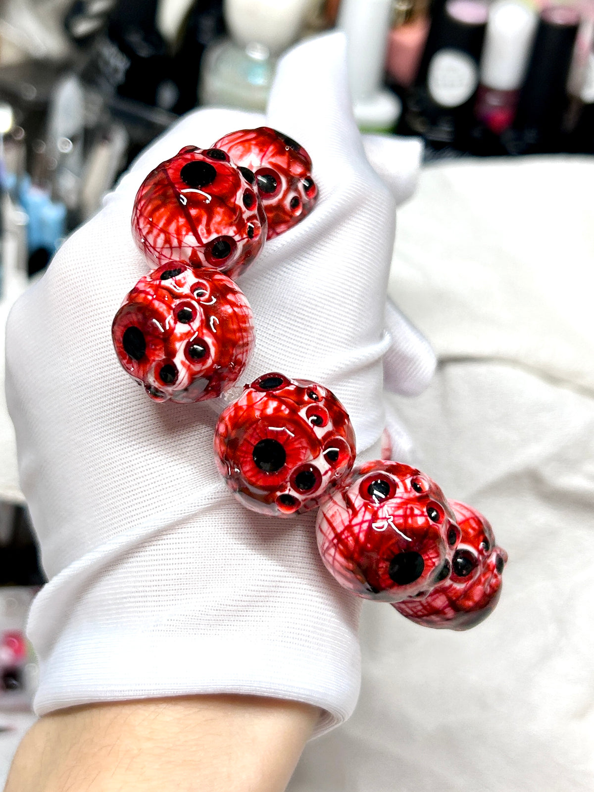 Cthulhu Eye - Scarlet Dual-Pupil Cuff Bracelet - product image 5