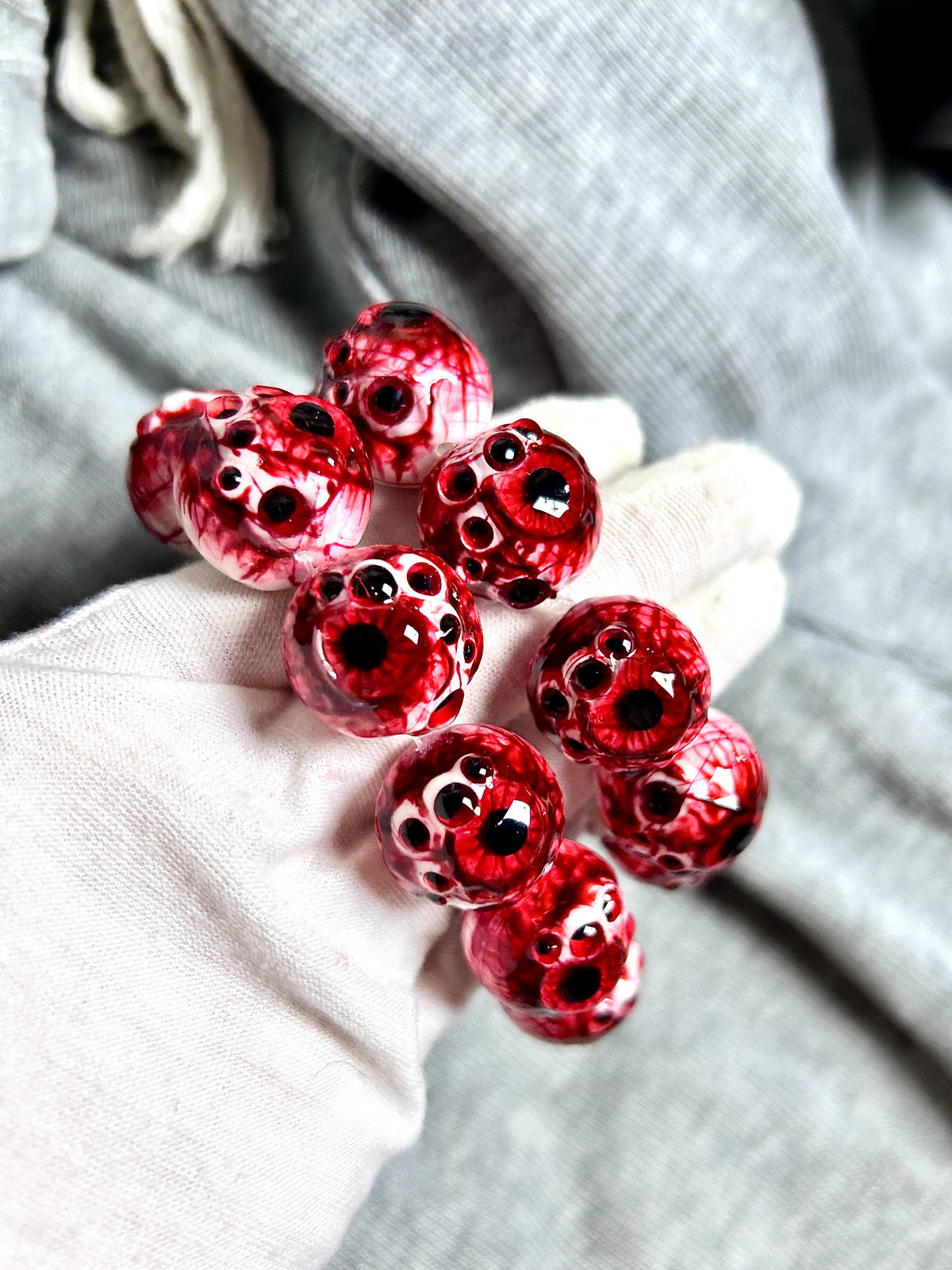 Cthulhu Eye - Scarlet Dual-Pupil Cuff Bracelet - product image 9
