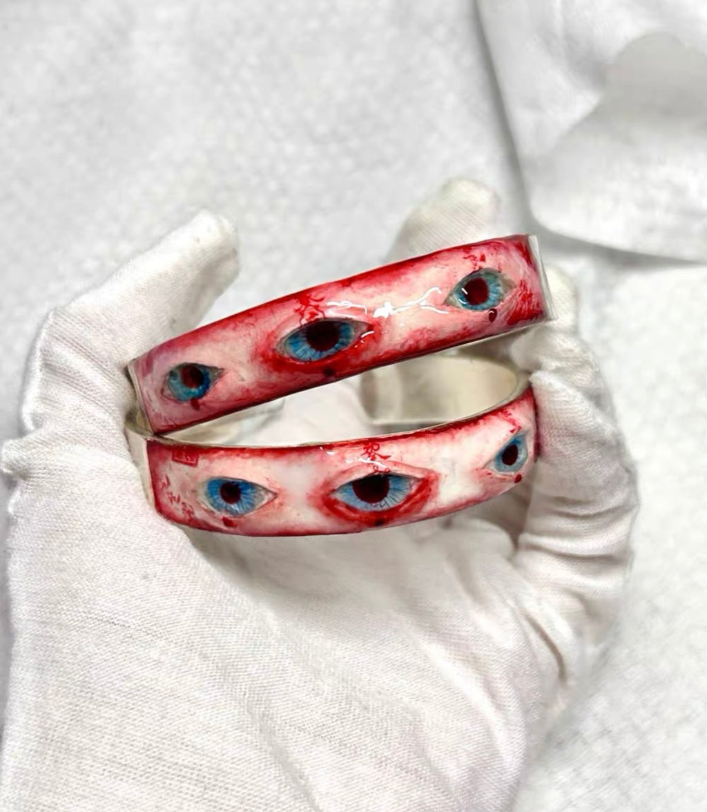 Cthulhu Eye - Crimson Fixated Bracelet - product overview