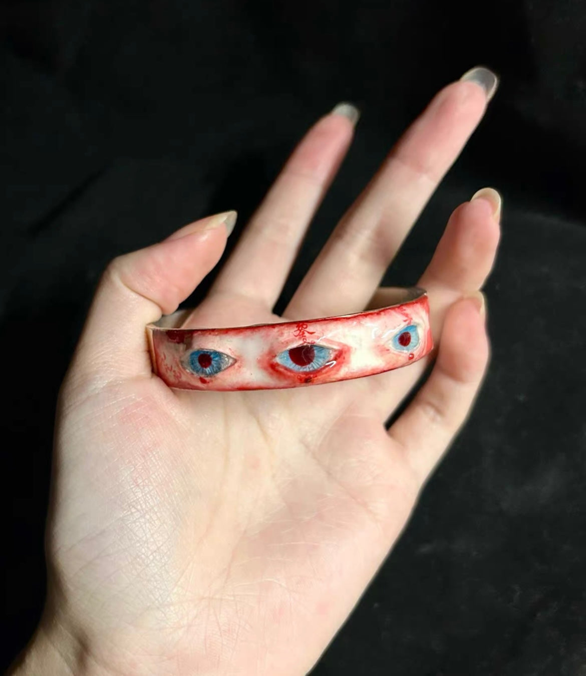 Cthulhu Eye - Crimson Fixated Bracelet - product image 4