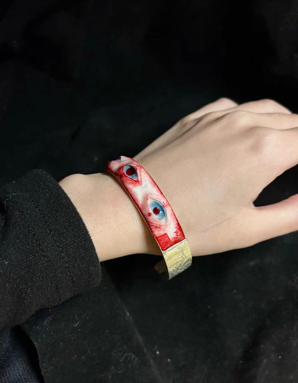 Cthulhu Eye - Crimson Fixated Bracelet - product image 6