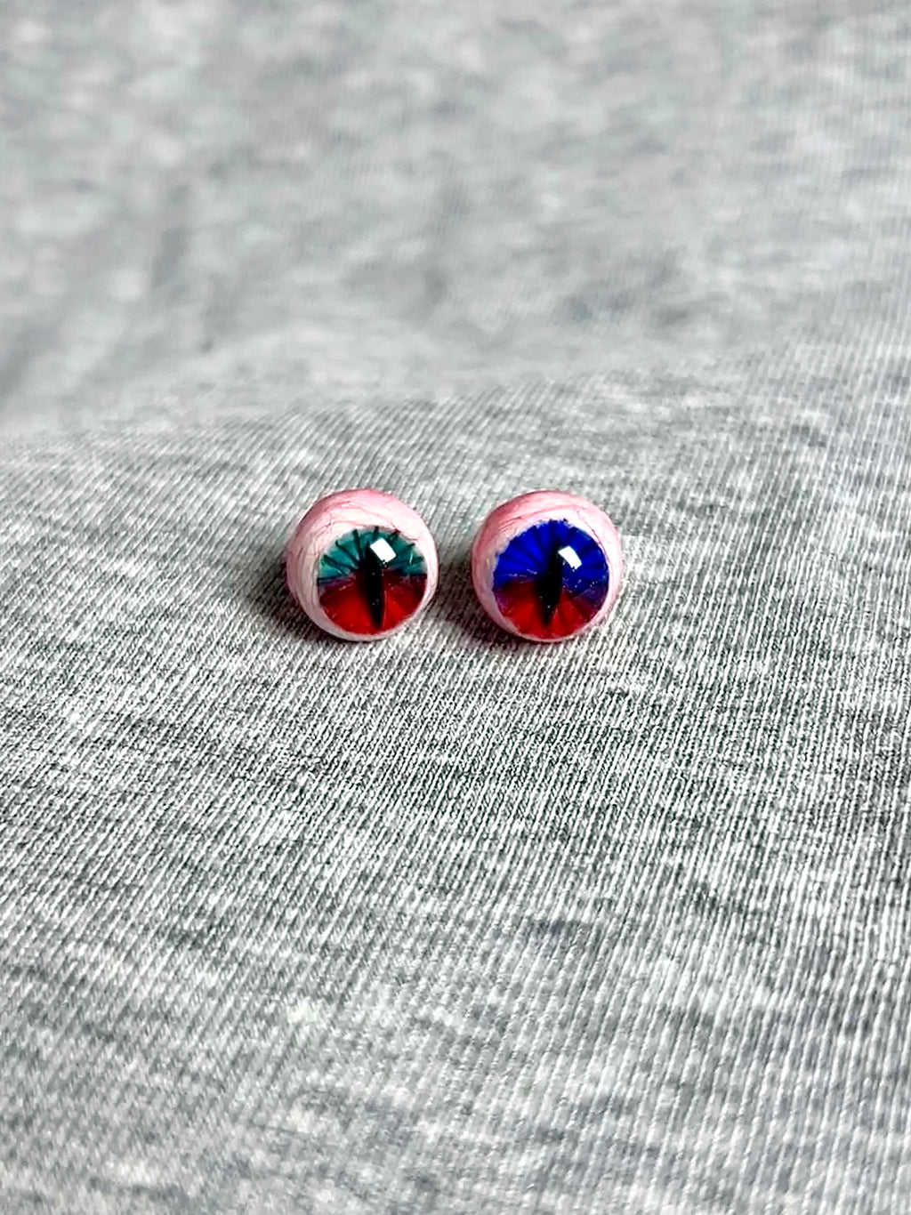 Cthulhu Eye - Blue&Green Gaze | Ear/Tongue/Lip Titanium Studs - product overview