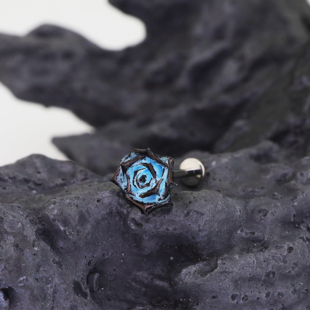 Butterfly Floral Whisper Rose Blue Cartilage & Helix Look - Butterfly Floral Whisper Rose Blue Cartilage & Helix Look - Rose Stud