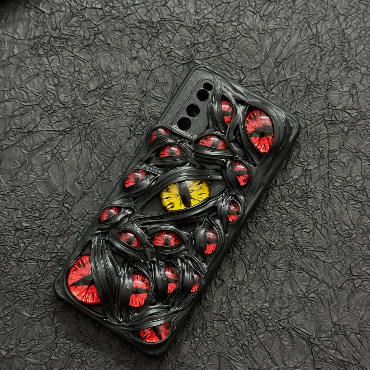 Eldritch Skin: The Watcher - 3D Cthulhu Eyeball Case(6 Glow Styles) - Crux Jewelry product image 6