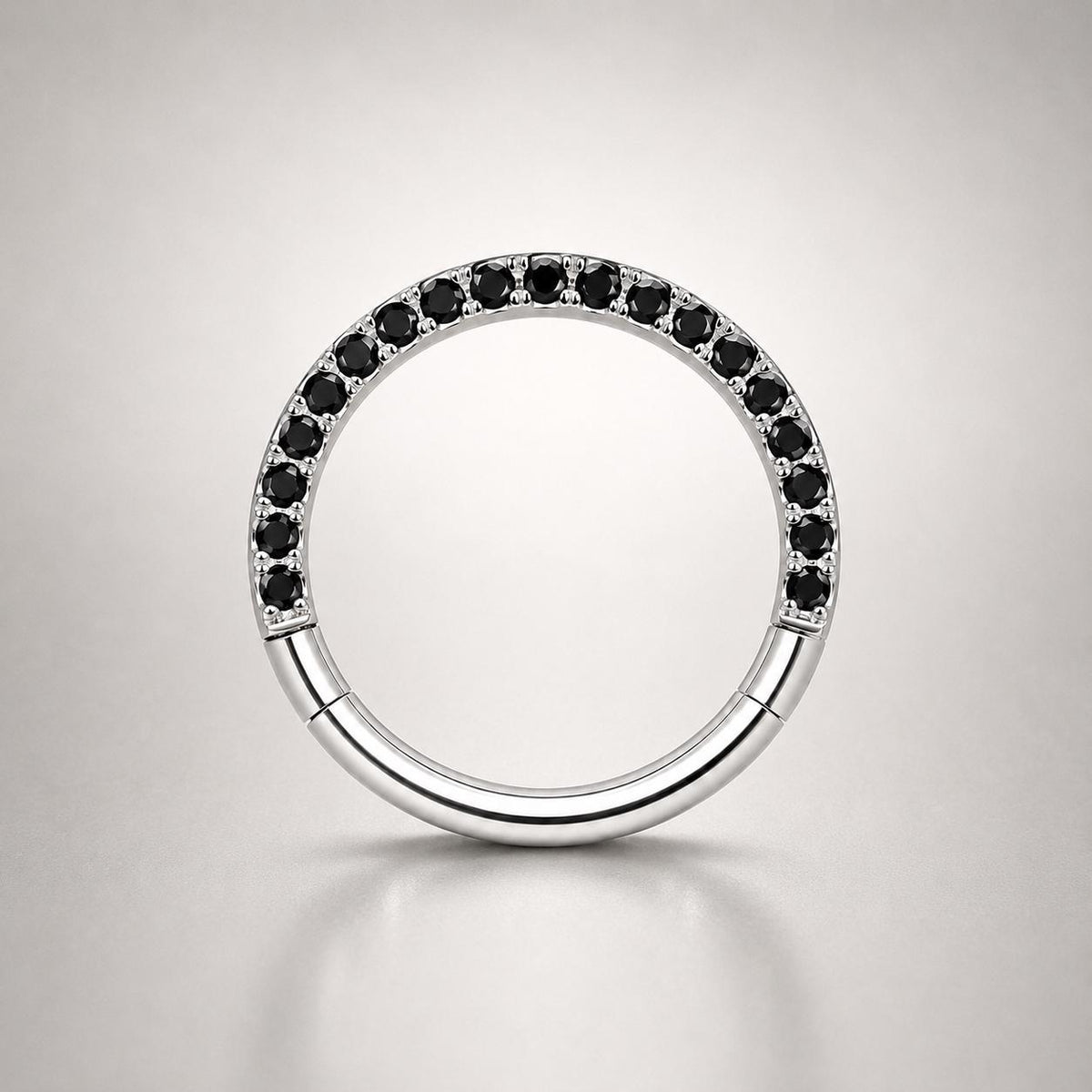 Titanium Pavé CZ Septum Clicker detail 5