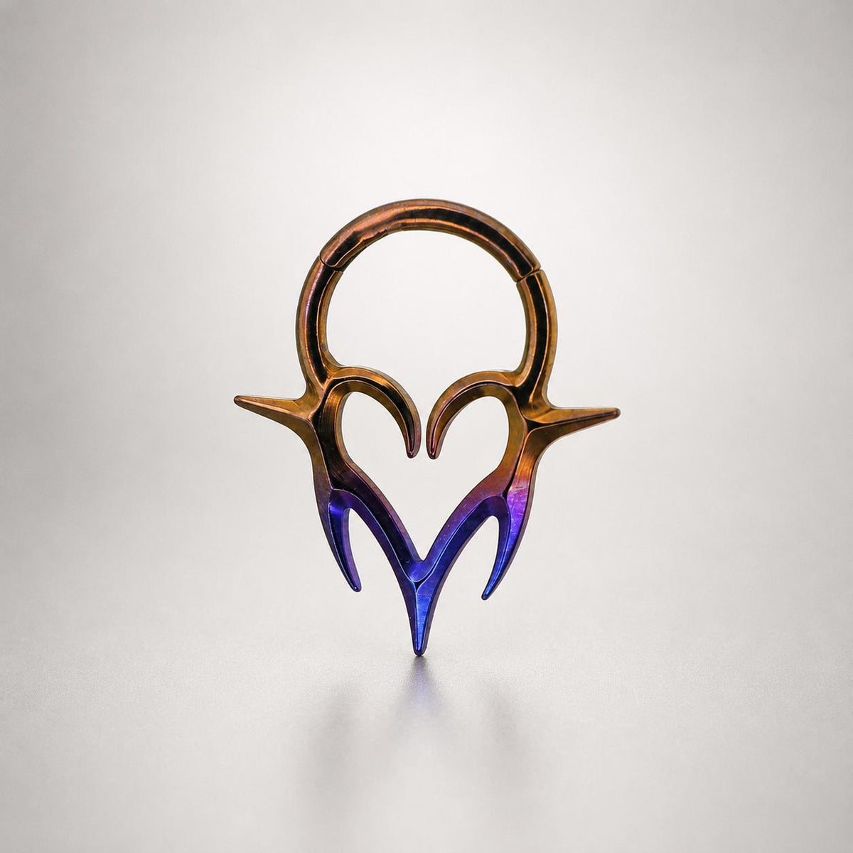 Titanium Gothic Heart Fang Septum Clicker detail 5