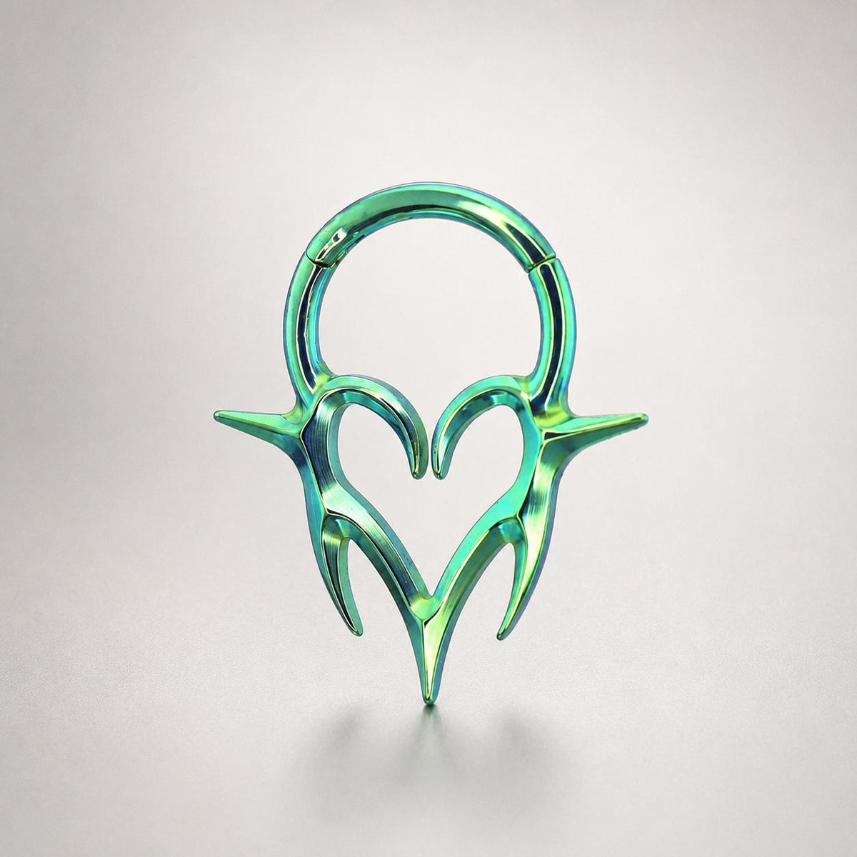 Titanium Gothic Heart Fang Septum Clicker detail 8