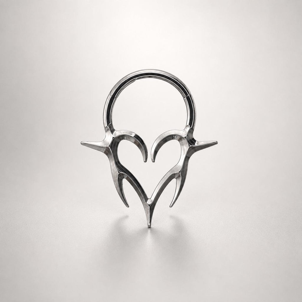 Titanium Gothic Heart Fang Septum Clicker detail 10