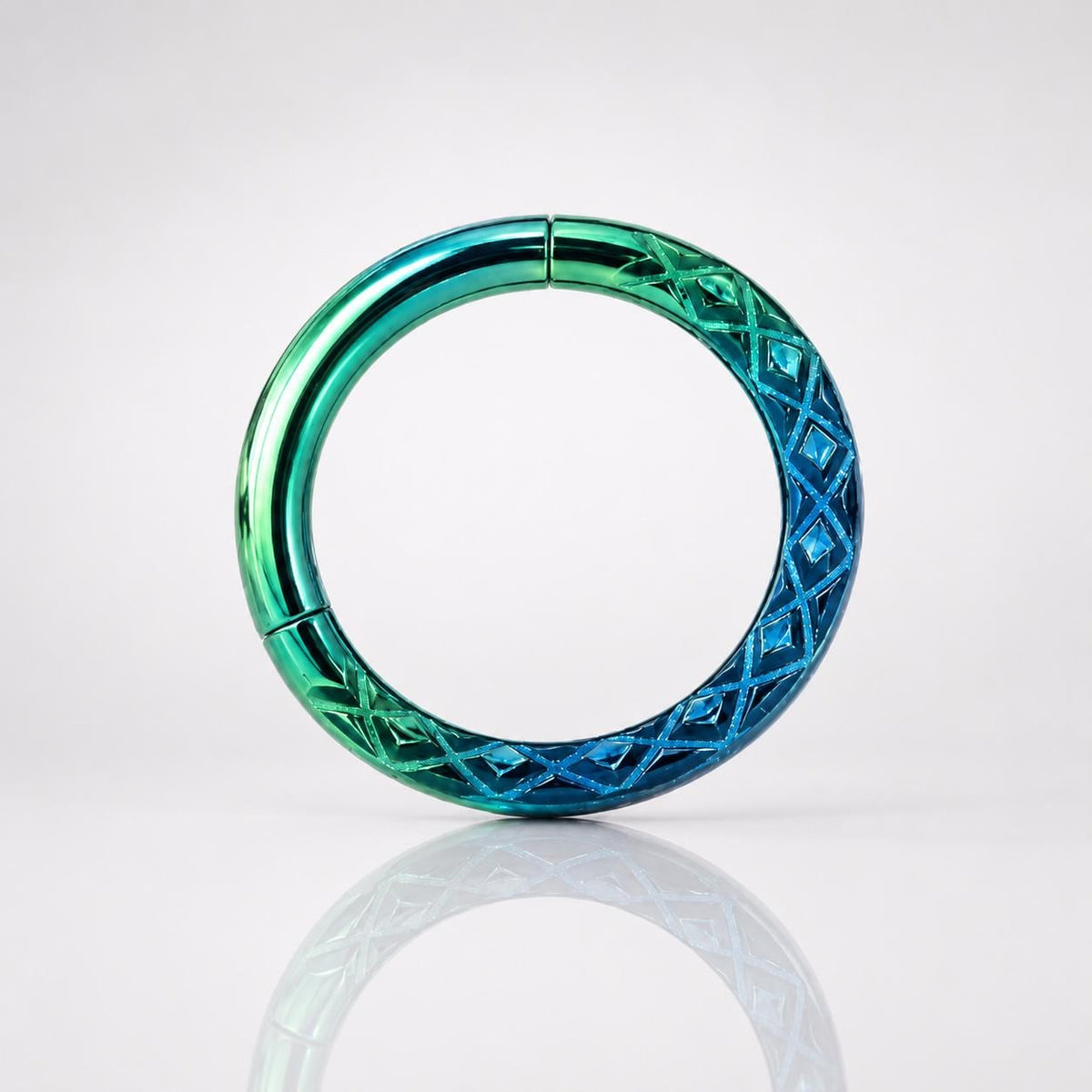 Titanium Iridescent Faceted Septum Clicker detail 6