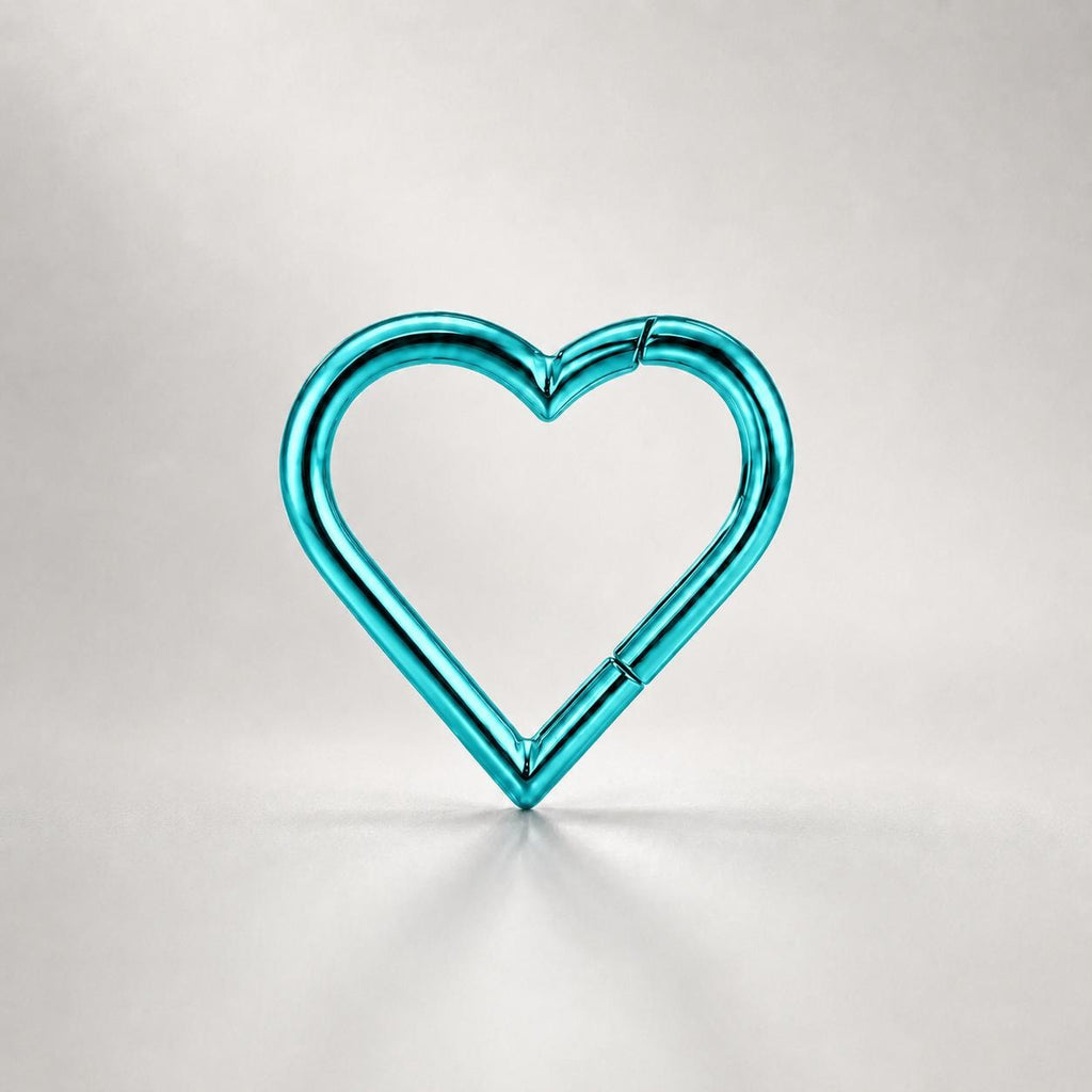 Titanium CZ Heart Septum Clicker detail 12