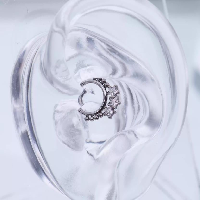 Titanium Triple Star Septum Clicker detail 3