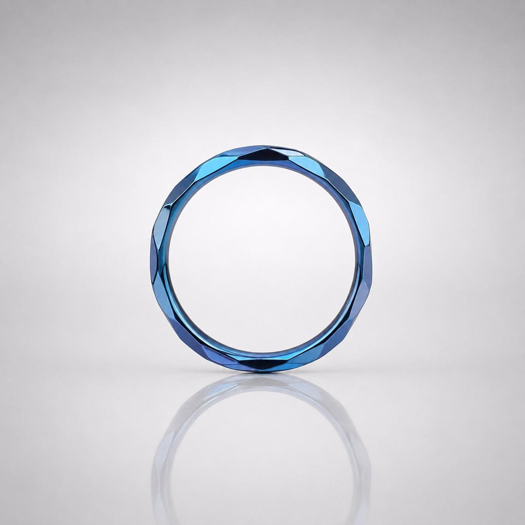 Titanium Geometric Faceted Septum Clicker detail 7