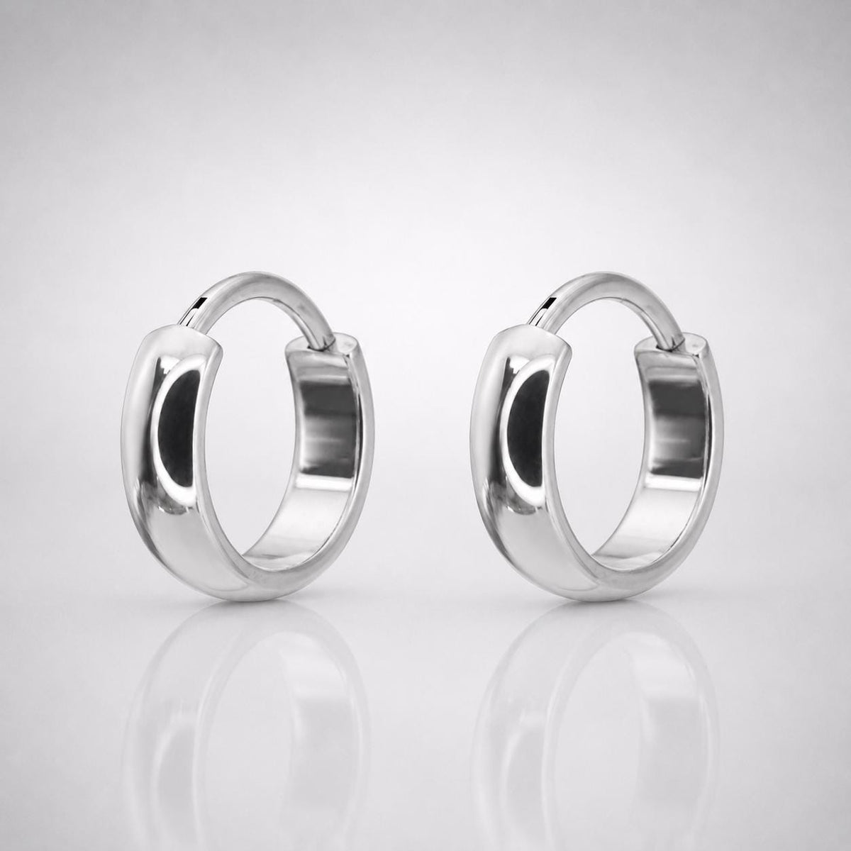 Titanium Chunky Gold Septum Clicker detail 4