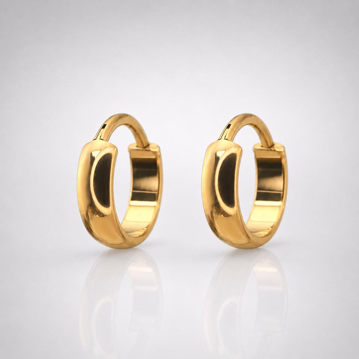 Titanium Chunky Gold Septum Clicker detail 5