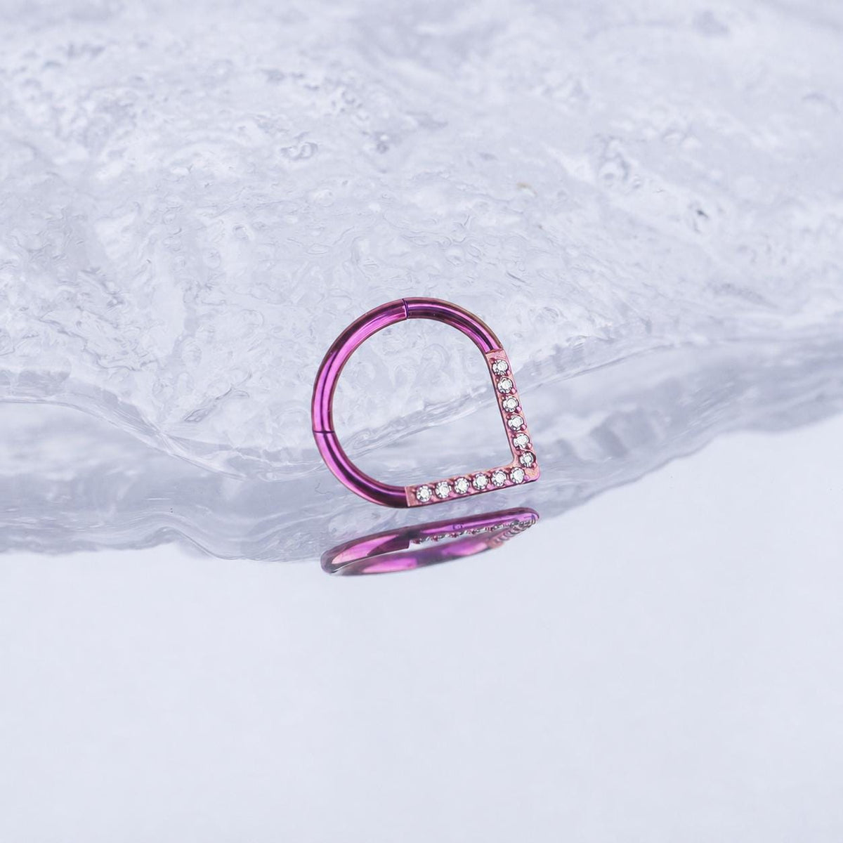 Titanium CZ Teardrop Septum Clicker detail 3