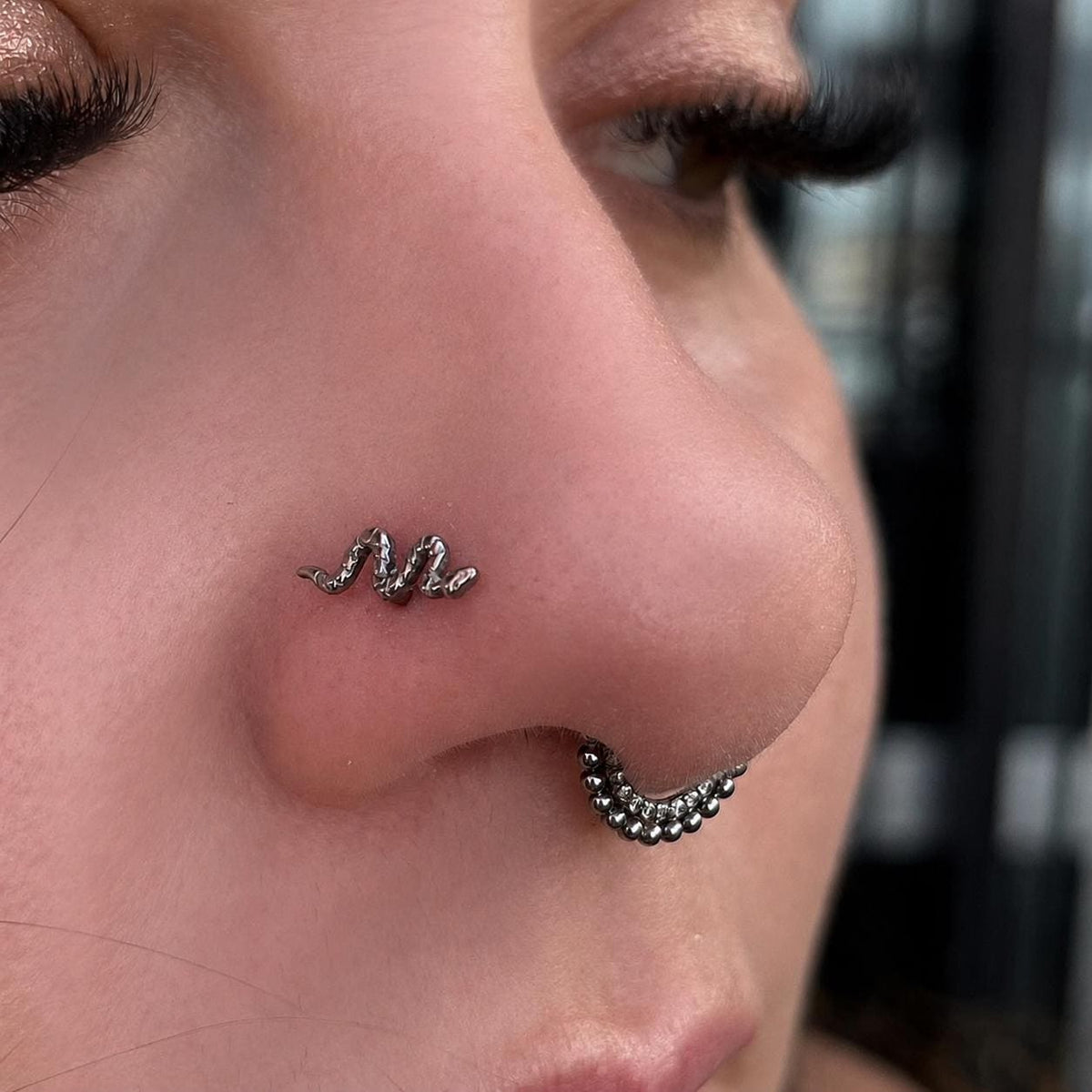 Titanium Beaded CZ Septum Clicker detail 2