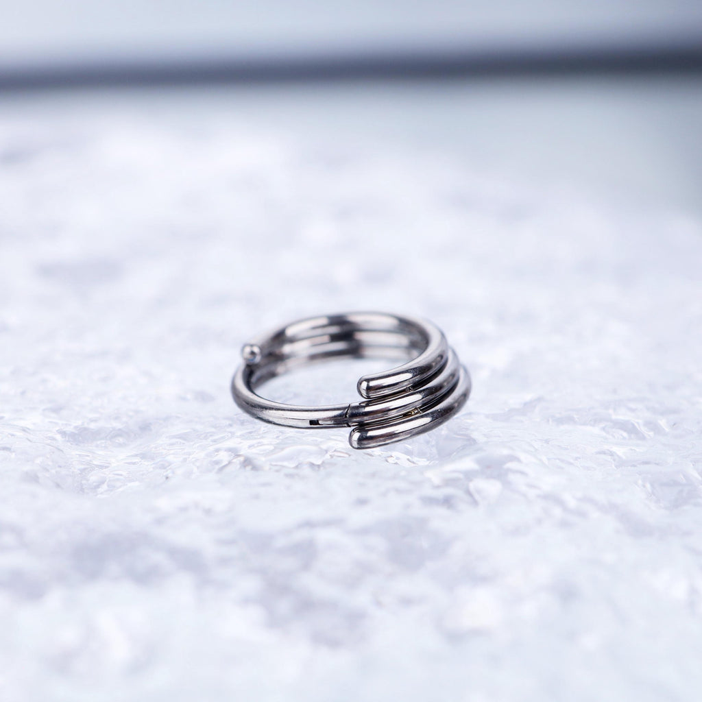 Titanium Triple Hoop Septum Clicker detail 5