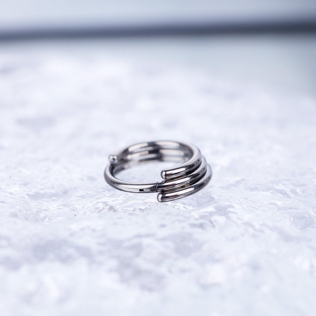 Titanium Triple Hoop Septum Clicker detail 5