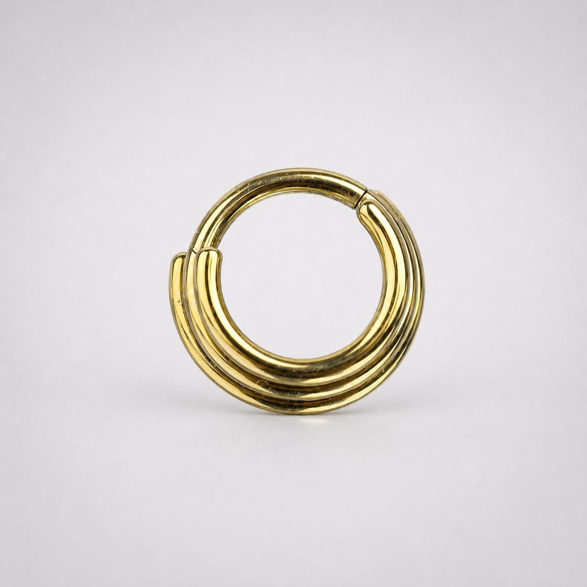 Titanium Triple Hoop Septum Clicker detail 9