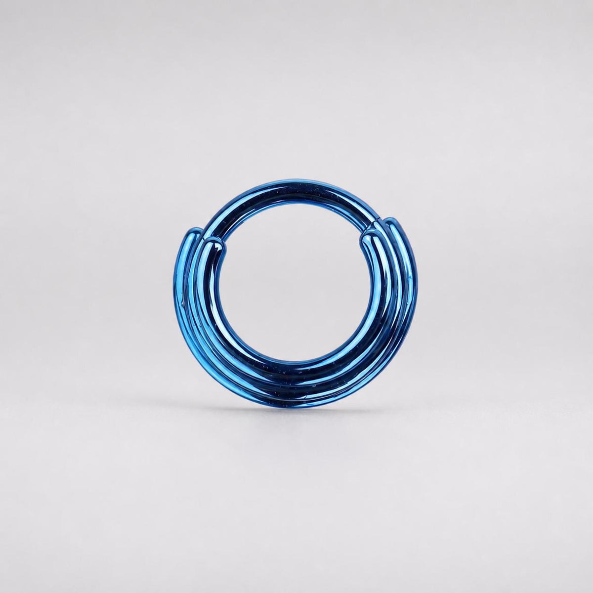 Titanium Triple Hoop Septum Clicker detail 11