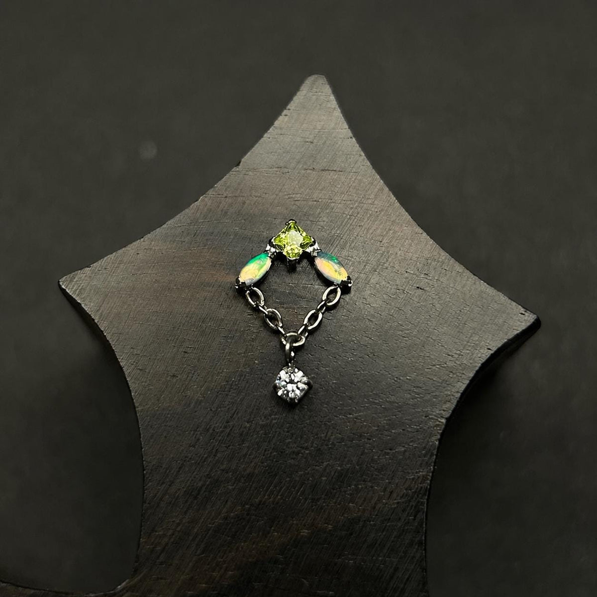 Iridescent Leaf Chain Dangle detail 6