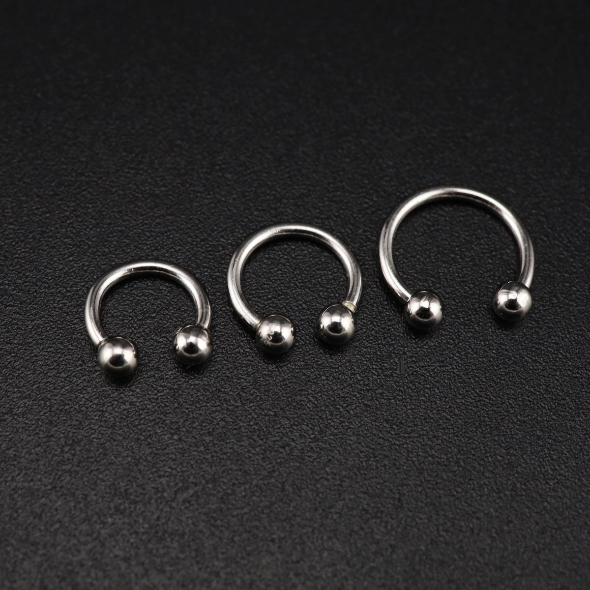 Classic Titanium Horseshoe Ring detail 7
