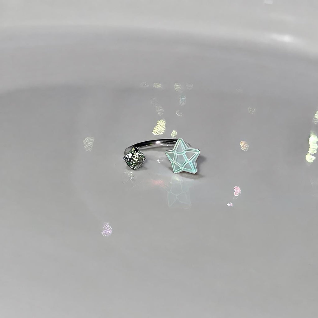 Crystal Star Titanium Horseshoe Ring detail 4