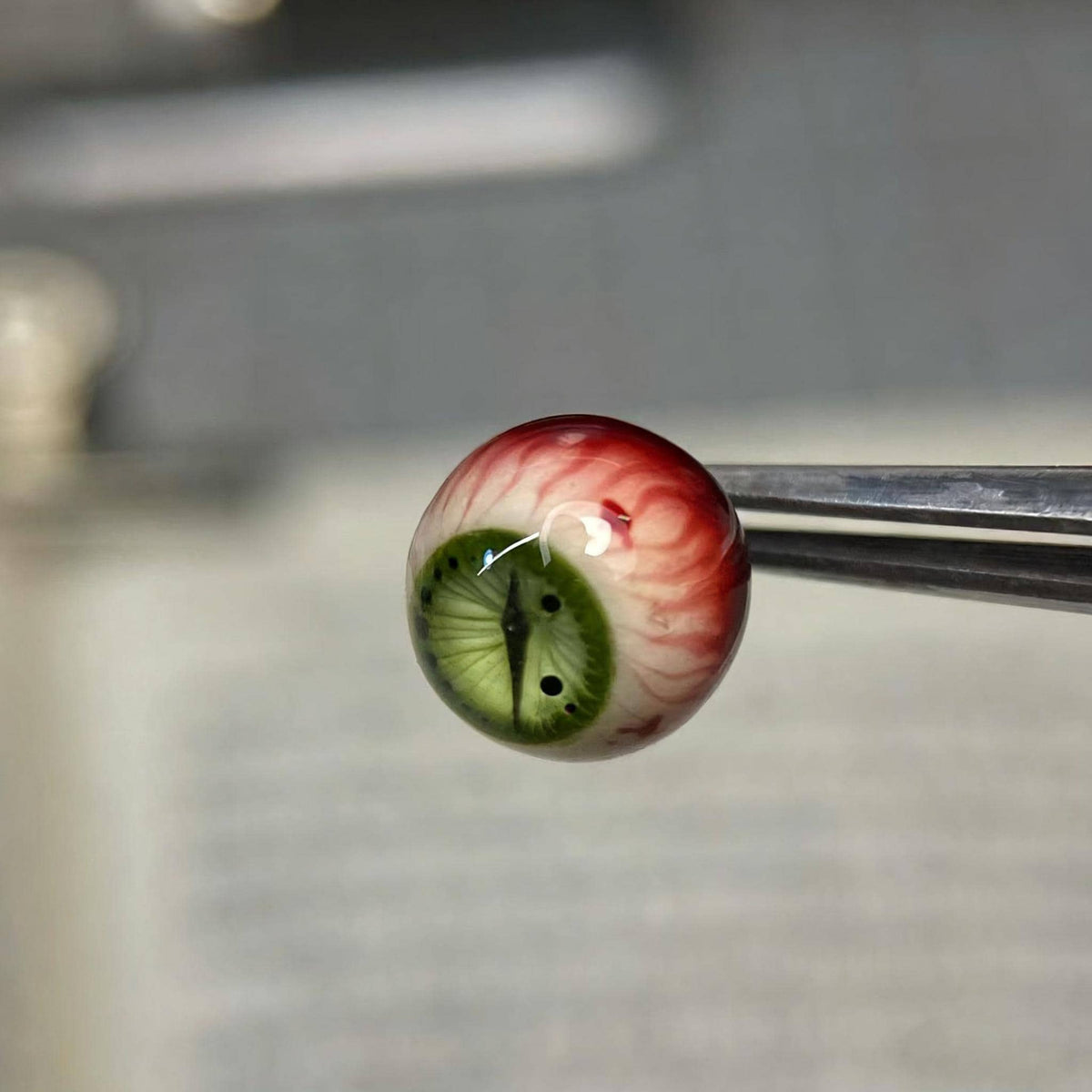 Cthulhu Eye - Dragon Slit Iris | Ear/Tongue/Lip Titanium Studs