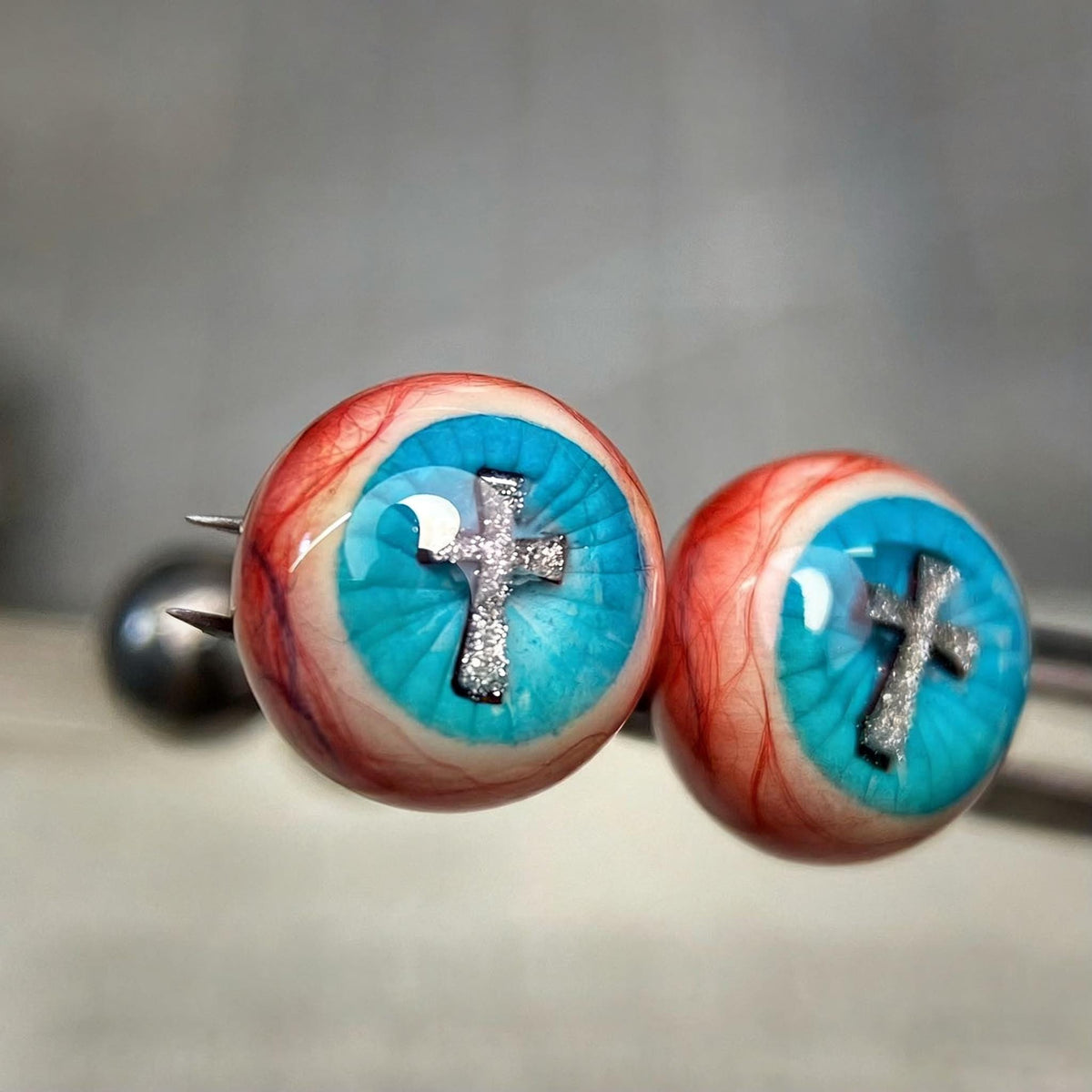 Cthulhu Eye - Blue Cross Gaze | Ear/Tongue/Lip Titanium Studs