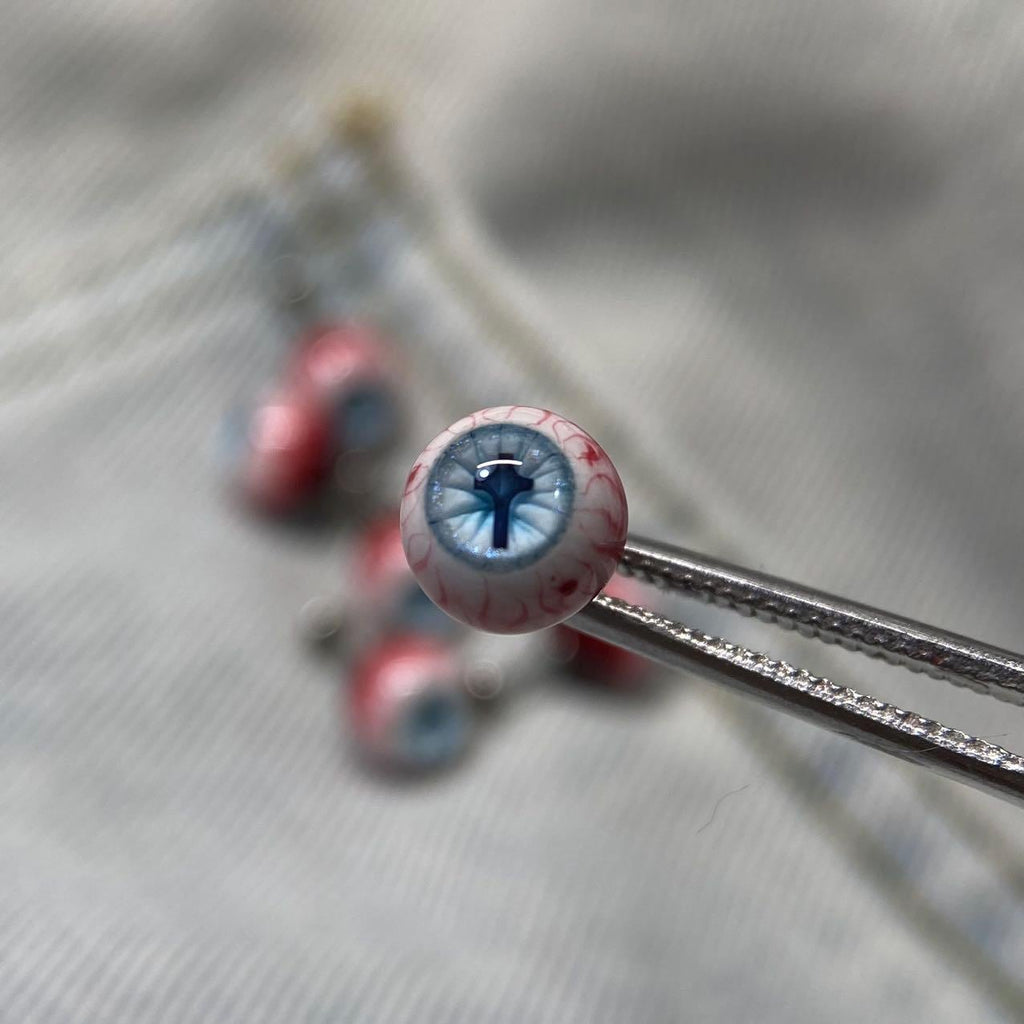 Cthulhu Eye - Blue Cross Gaze | Ear/Tongue/Lip Titanium Studs