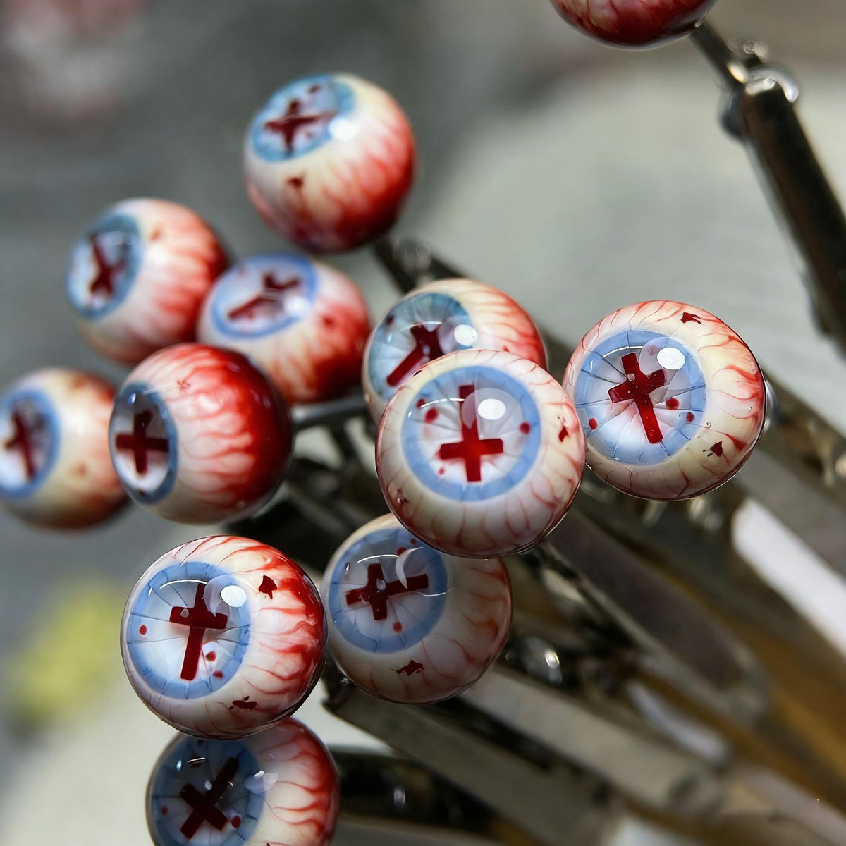 Cthulhu Eye - Bloodshot Cross | Ear/Tongue/Lip Titanium Studs