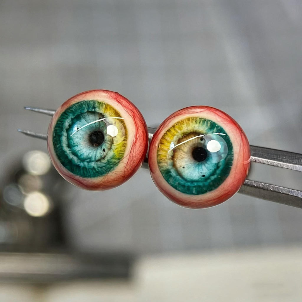 Cthulhu Eye - Realistic Lifelike Eyeball | Ear/Tongue/Lip Studs