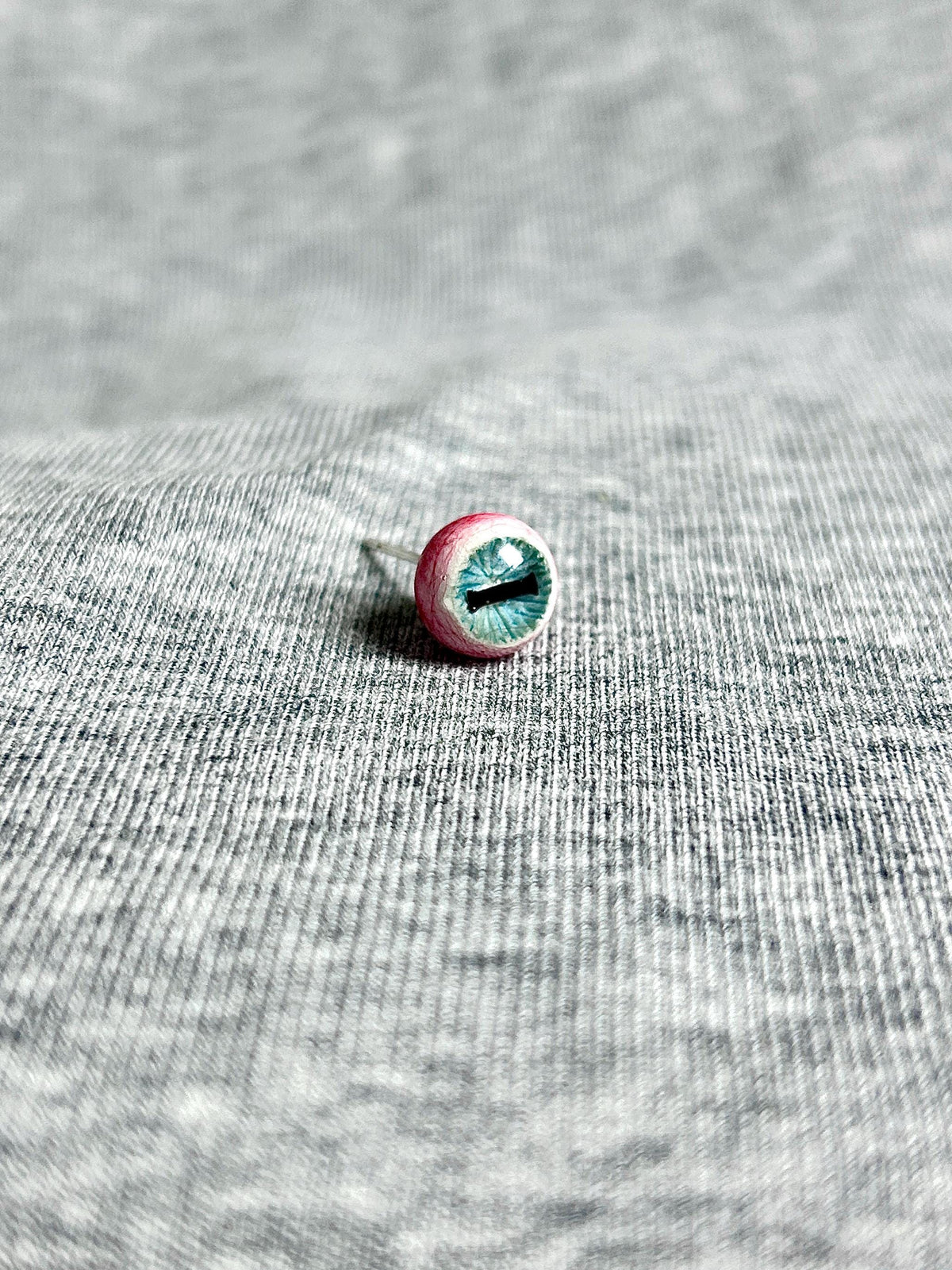 Cthulhu Eye - Lateral Slit Gaze | Ear/Tongue/Lip Titanium Studs