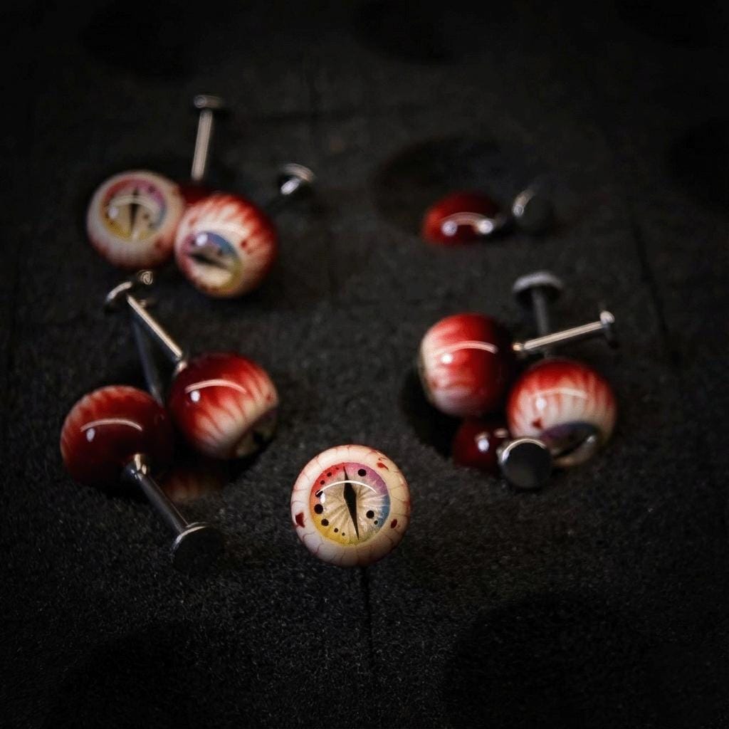 Cthulhu Eye - Fissure Iris | Ear/Tongue/Lip Titanium Studs