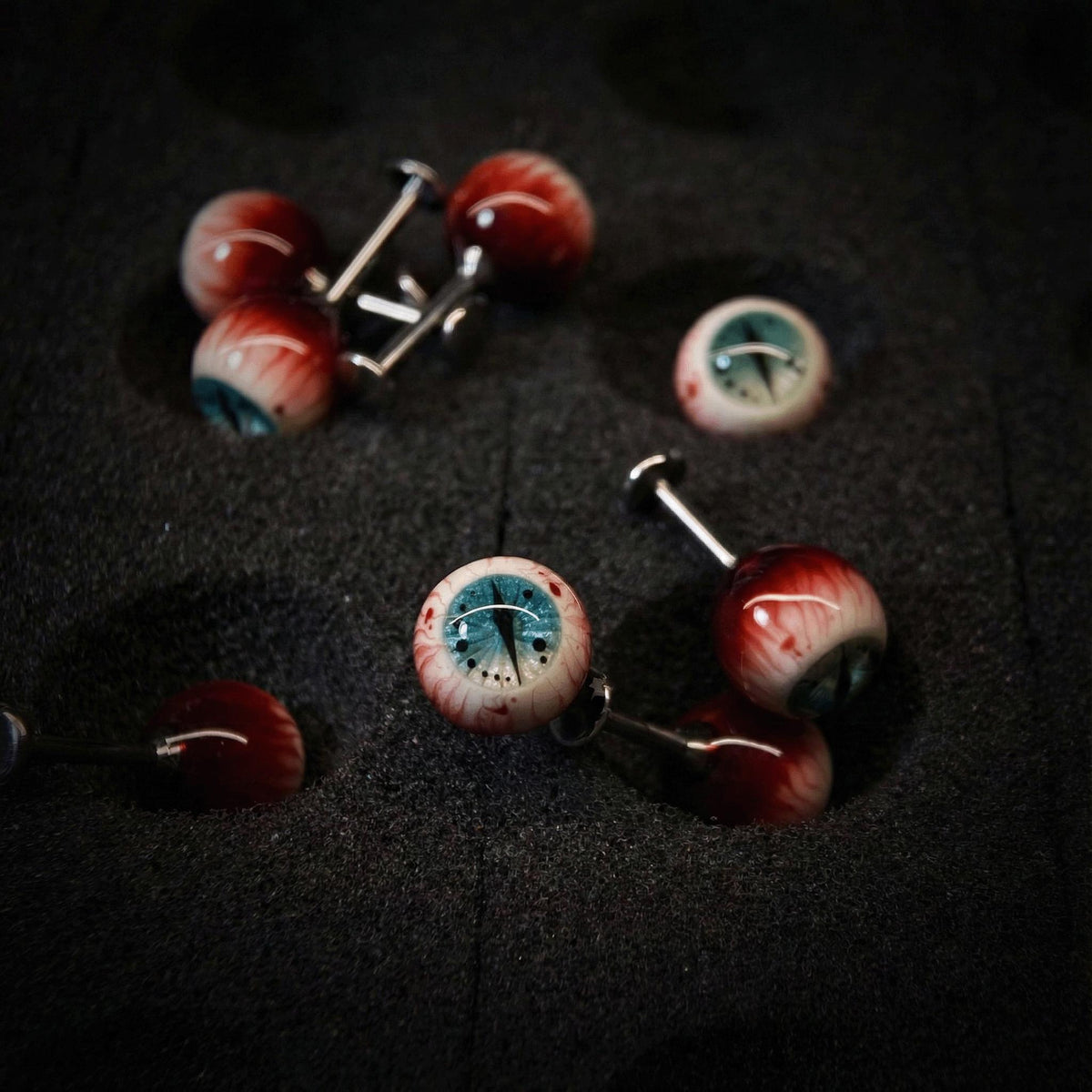 Cthulhu Eye - Fissure Iris | Ear/Tongue/Lip Titanium Studs