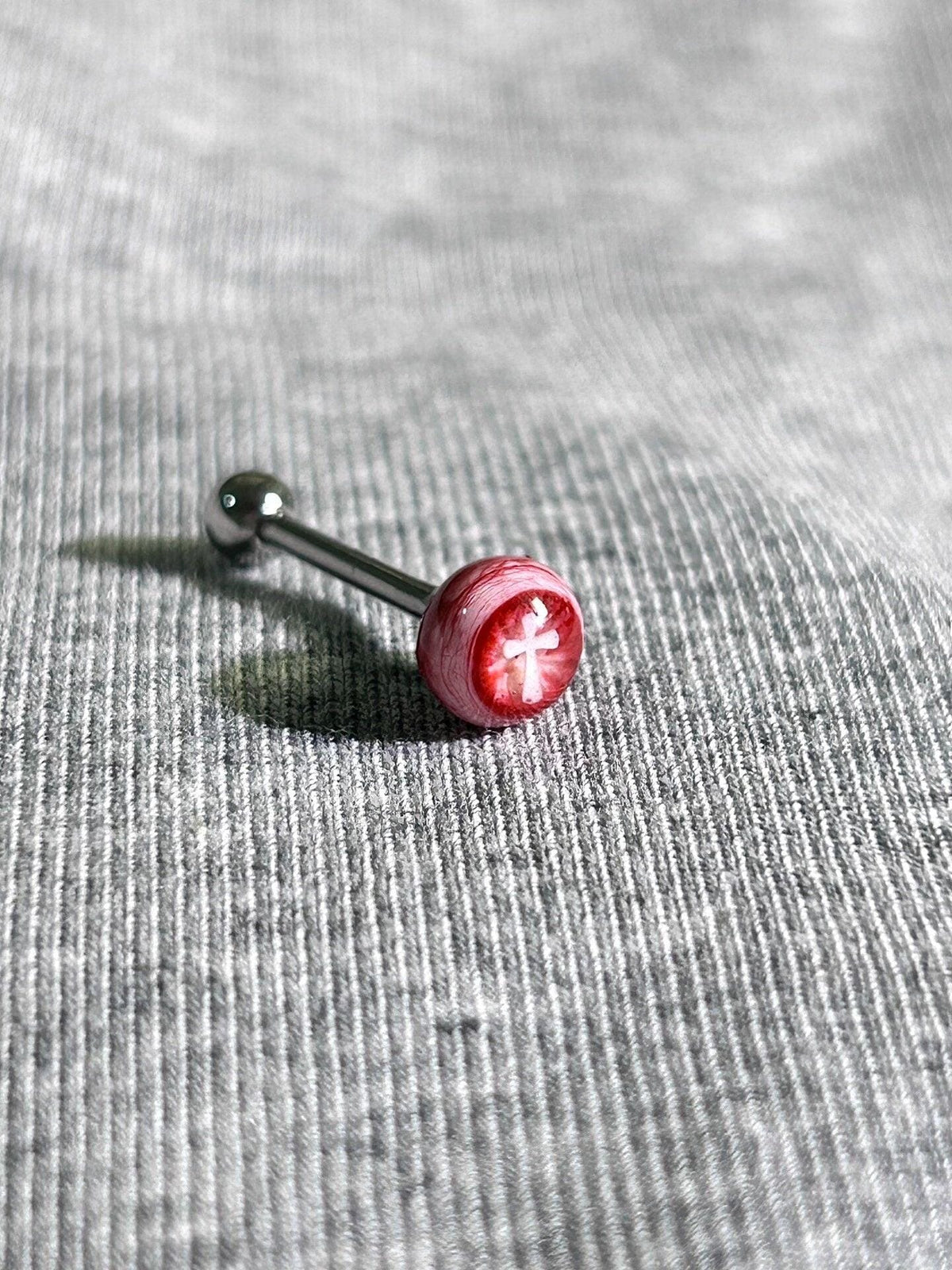 Cthulhu Eye - Cross Gaze | Ear/Tongue/Lip Titanium Studs