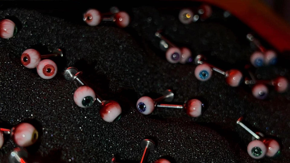 Cthulhu Eye - Pearlescent Abyss | Ear/Tongue/Lip Titanium Studs