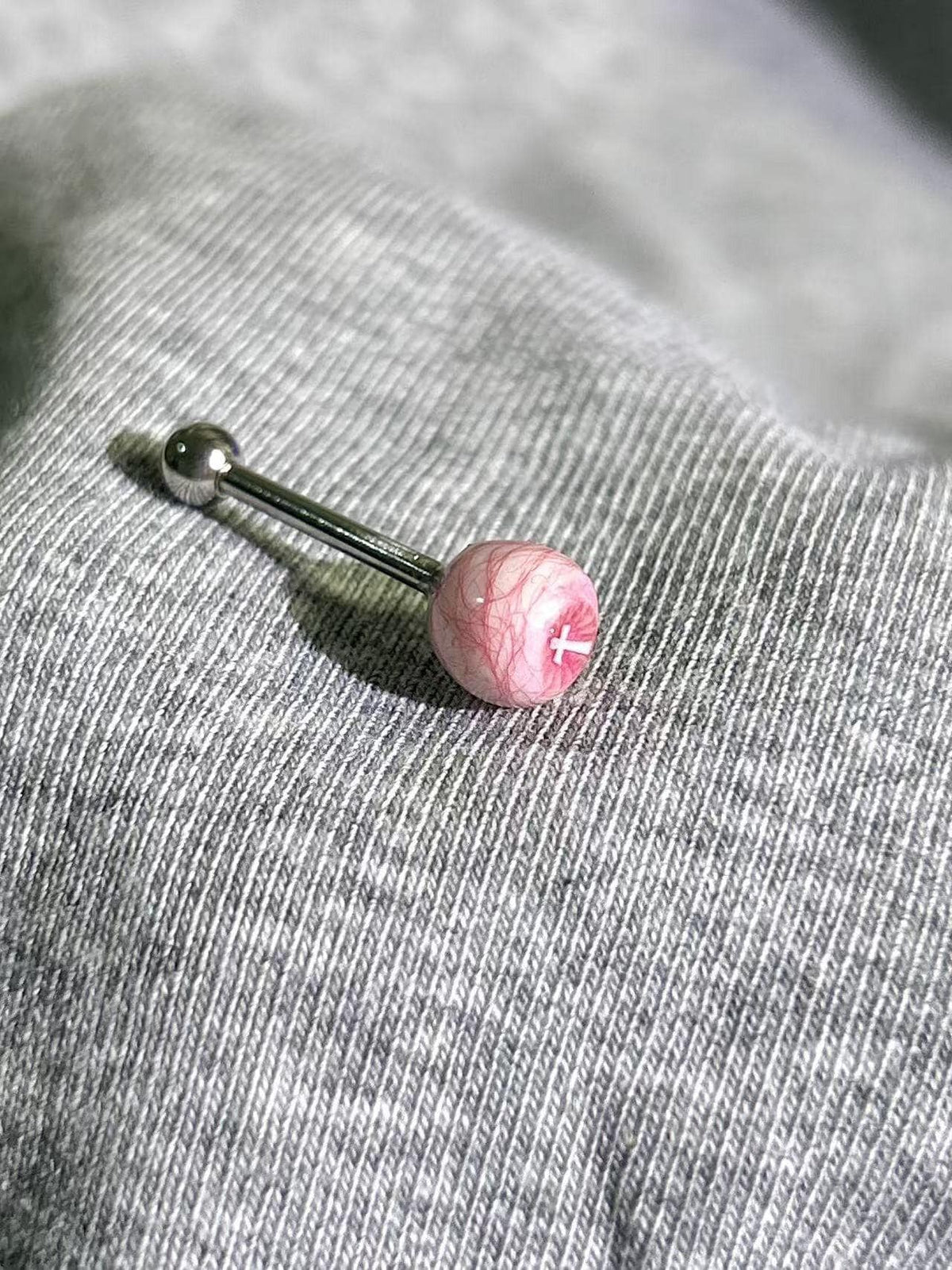 Cthulhu Eye - Cross Gaze | Ear/Tongue/Lip Titanium Studs
